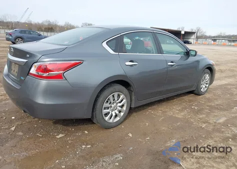 2014 Nissan Altima 2.5 S z USA, uszkodzony, nr VIN 1N4AL3AP9EN355242